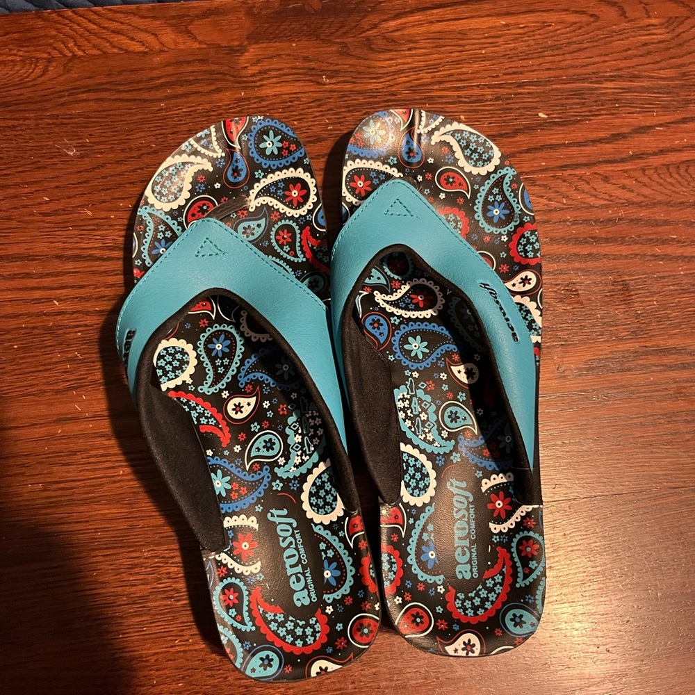 Aero soft sandals